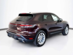 Porsche Macan T AWD 2026