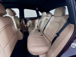 Porsche Macan T AWD 2026