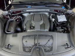 Porsche Macan T AWD 2026