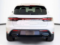 Porsche Macan T AWD 2026