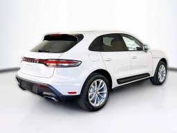 Porsche Macan T AWD 2026