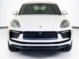 Porsche Macan T AWD 2026