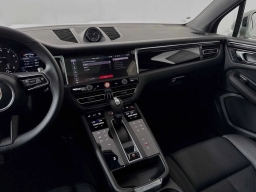 Porsche Macan T AWD 2026