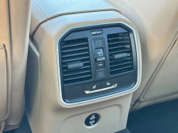 Porsche Macan T AWD 2026