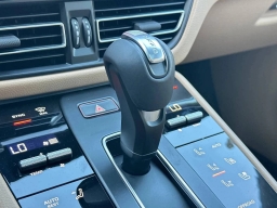 Porsche Macan T AWD 2026