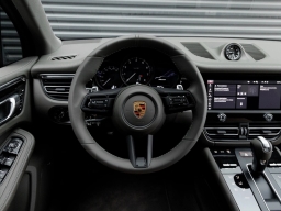 Porsche Macan T AWD 2026