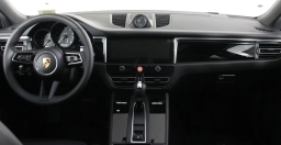 Porsche Macan T AWD 2026