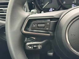 Porsche Macan T AWD 2026