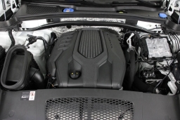 Porsche Macan T AWD 2026