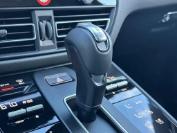 Porsche Macan T AWD 2026