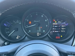 Porsche Macan T AWD 2026