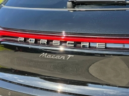 Porsche Macan T AWD 2026