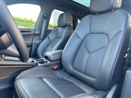 Porsche Macan T AWD 2026