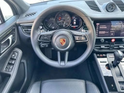 Porsche Macan T AWD 2026