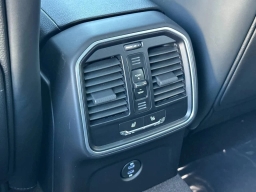 Porsche Macan T AWD 2026