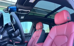 Porsche Macan Base AWD 2026