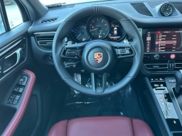 Porsche Macan Base AWD 2026