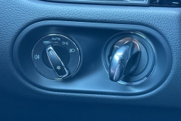 Porsche Macan Base AWD 2026