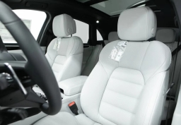 Porsche Macan T AWD 2026