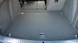 Porsche Macan Base AWD 2026