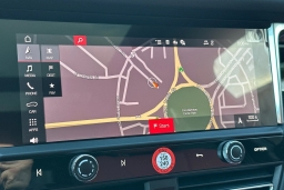 Porsche Macan Base AWD 2026