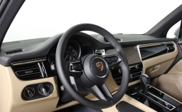 Porsche Macan Base AWD 2026