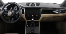 Porsche Macan Base AWD 2026