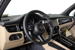 Porsche Macan T AWD 2026