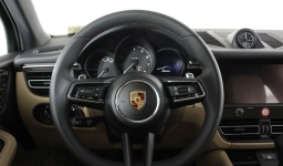 Porsche Macan T AWD 2026