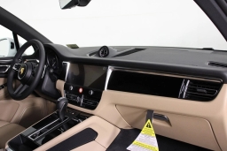 Porsche Macan T AWD 2026