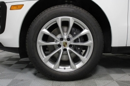 Porsche Macan T AWD 2026