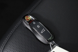 Porsche Macan T AWD 2026