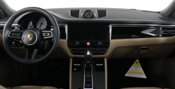 Porsche Macan T AWD 2026