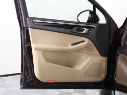 Porsche Macan T AWD 2026