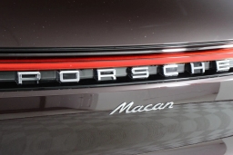 Porsche Macan T AWD 2026