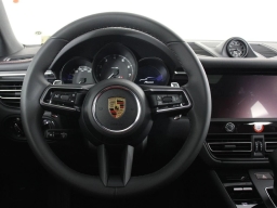 Porsche Macan T AWD 2026