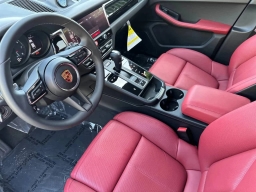 Porsche Macan T AWD 2026