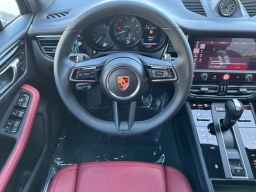 Porsche Macan T AWD 2026