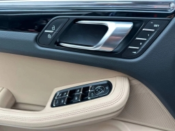 Porsche Macan T AWD 2026