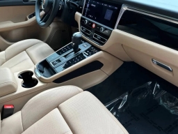 Porsche Macan T AWD 2026
