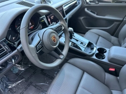 Porsche Macan T AWD 2026