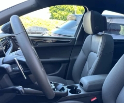 Porsche Macan T AWD 2026