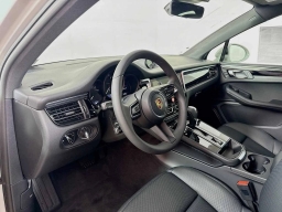 Porsche Macan T AWD 2026