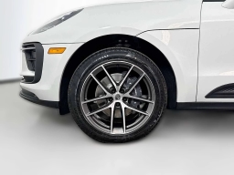 Porsche Macan T AWD 2026