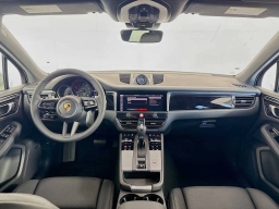 Porsche Macan T AWD 2026