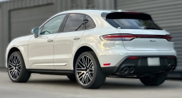 Porsche Macan Base AWD 2026