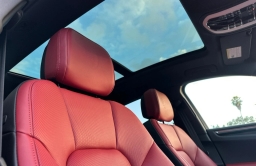 Porsche Macan Base AWD 2026