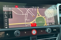 Porsche Macan Base AWD 2026