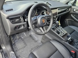 Porsche Macan T AWD 2026