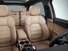 Porsche Macan Base AWD 2026